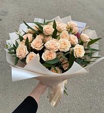 Букет Кремовые розы Латте в Ермолино